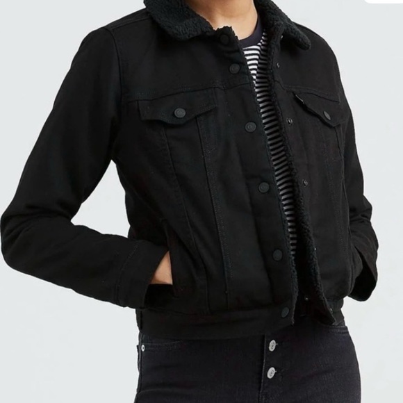 Levi's Women's Black Sherpa Jean Jacket 🫶🏻 - Picture 1 of 4